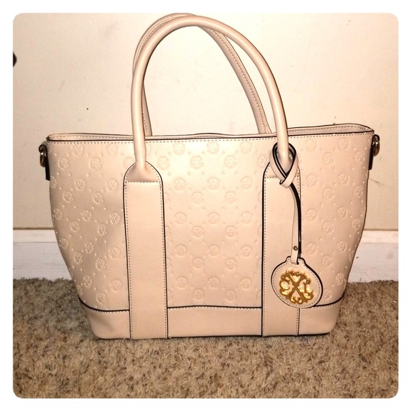 Purse - Picture 1 of 3